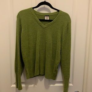 Columbia V neck sweater